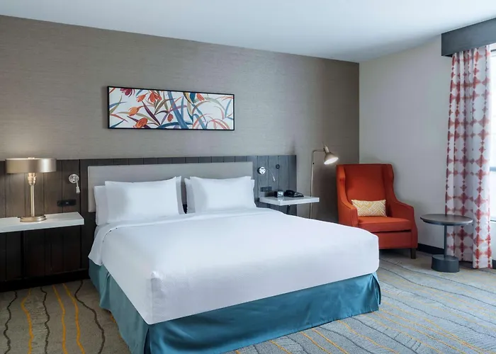 Top Hotels in Pomona