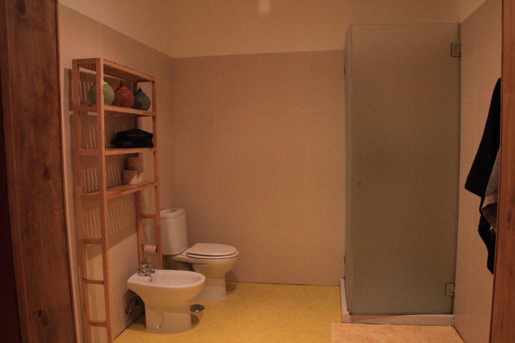 baño privado del this is lisbon hostel