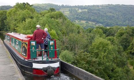 Pontcysyllte aqueduct, on the Llangollen canal.